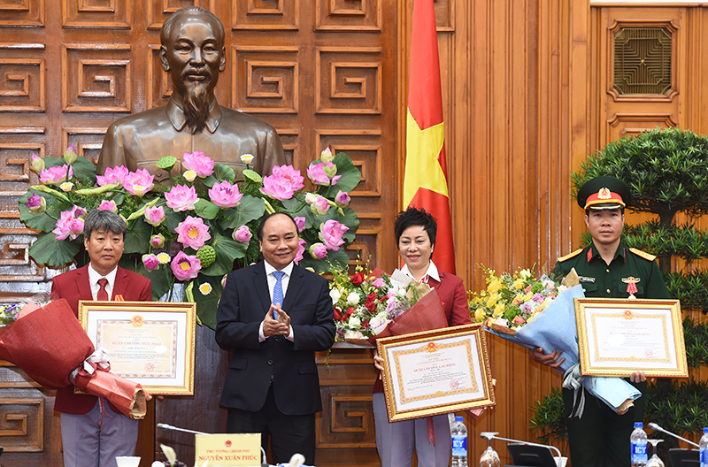 Thủ tướng chúc mừng đoàn thể thao Việt Nam