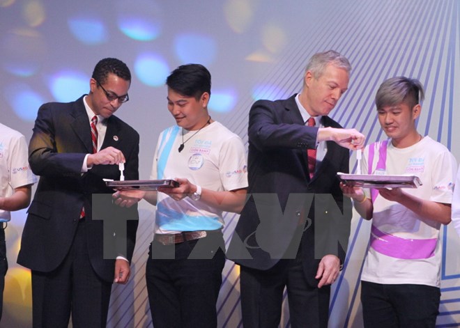 Lần đầu tiên đưa dịch vụ "tự xét nghiệm HIV" vào Việt Nam