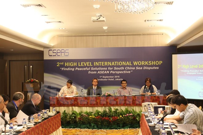 Tìm giải pháp hòa bình cho tranh chấp Biển Đông từ quan điểm ASEAN
