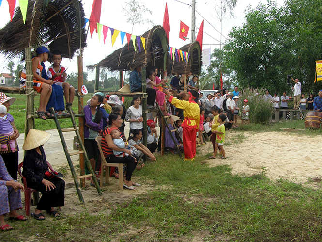 Thực hiện nếp sống văn minh trong việc cưới, việc tang và lễ hội: Mười năm của những đổi mới