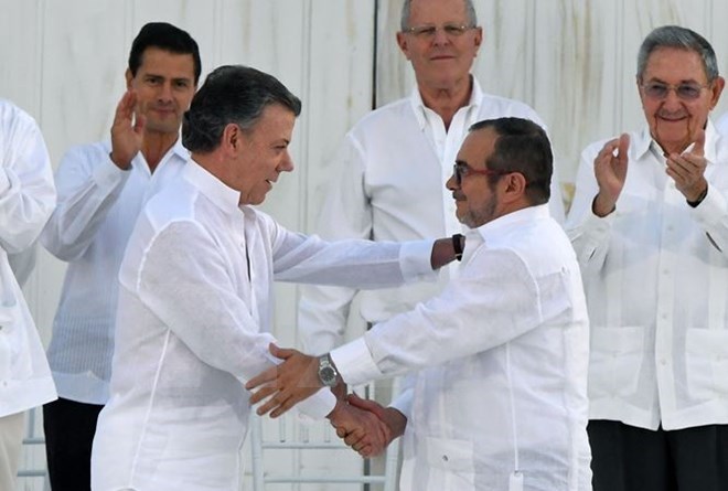 FARC sẵn sàng sửa đổi thỏa thuận hòa bình với Colombia