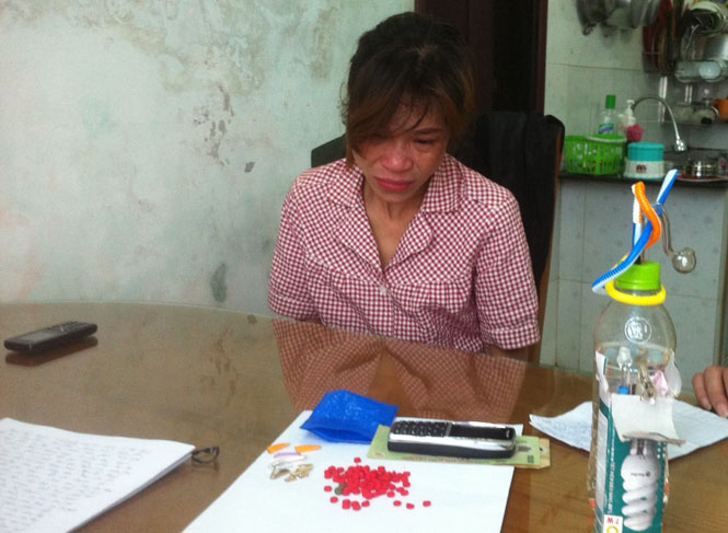 Bắt đối tượng buôn bán và tàng trữ trái phép chất ma túy