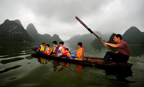 Con đò đời người