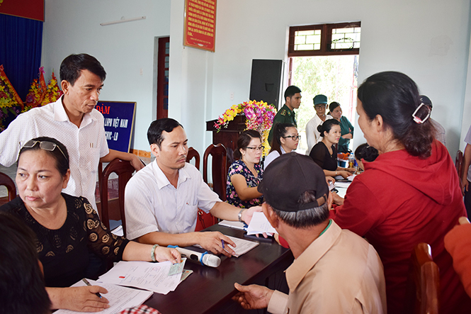 Sự cố ô nhiễm môi trường biển: Các địa phương khẩn trương chi trả bồi thường cho nhân dân