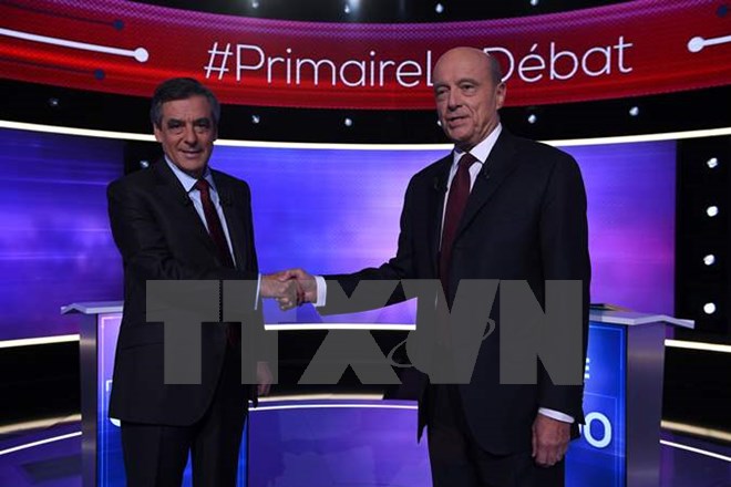 Bầu cử sơ bộ Pháp: Ông Juppé thất bại, cựu Thủ tướng Fillon thắng lớn