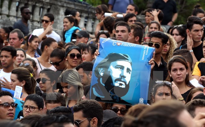Lễ tang lãnh tụ Fidel Castro sẽ được bắt đầu với 21 phát đại bác