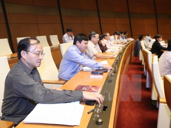 Một bộ luật và 6 luật có hiệu lực từ ngày đầu tiên của năm 2017