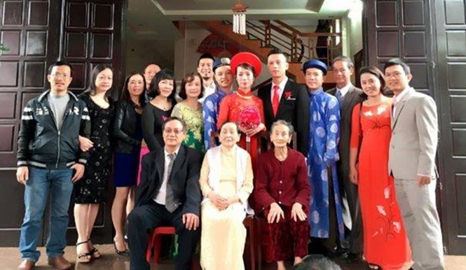 Ba anh em ruột đều là nhạc sĩ