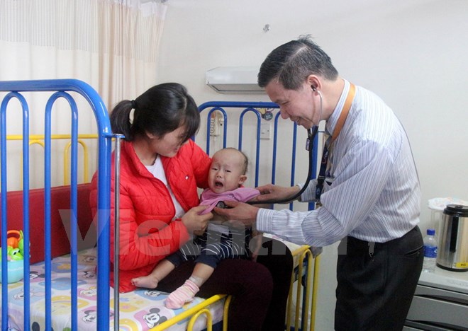Bệnh nhi Việt Nam đầu tiên được mổ tim không cần truyền máu