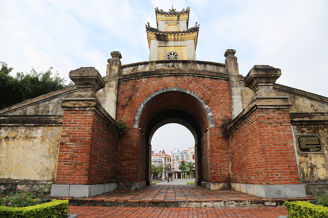 Ríu rít Quảng Bình quan