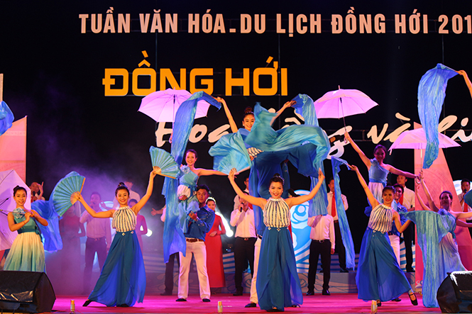 Vững vàng bên chân sóng