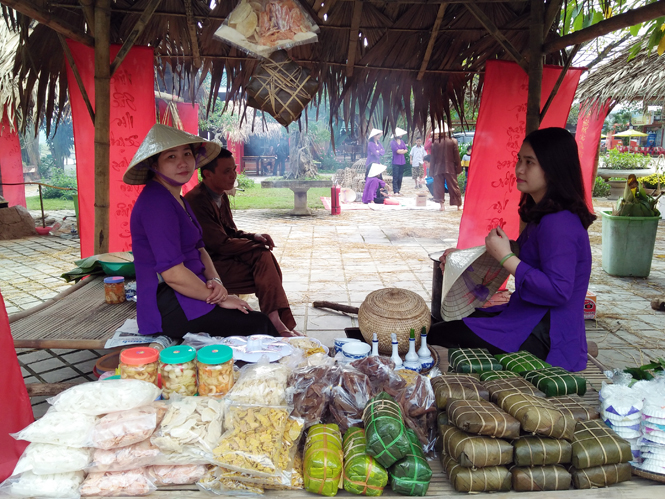 Chợ Tết "Xuân về mang thương nhớ"