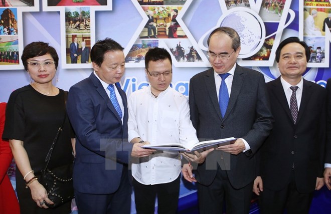 Chủ tịch MTTQ: Cần tích cực viết đề tài phòng, chống tham nhũng