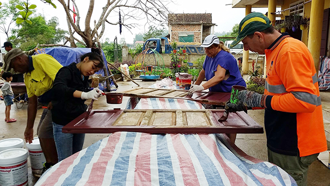 Chuyện những "ông Tây" xây trường