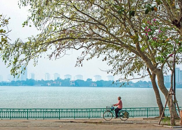 Trung Bộ sáng sớm có mưa, trời nắng về trưa và chiều