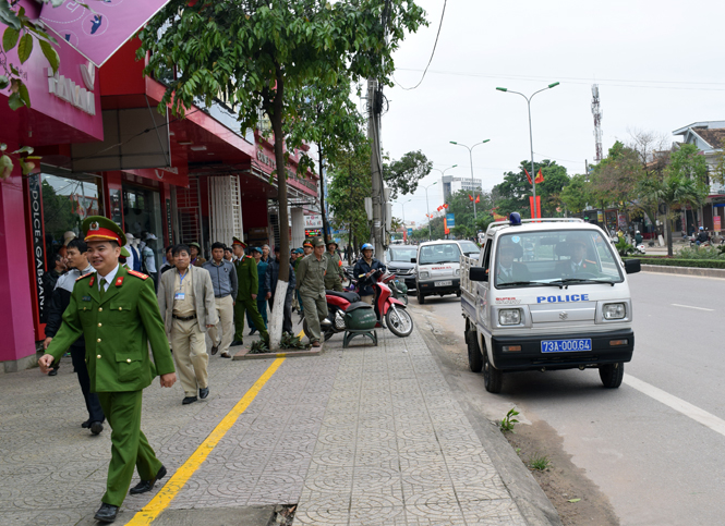 TP. Đồng Hới ra quân, mở đợt cao điểm lập lại trật tự đô thị