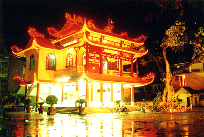 Hướng về đất Tổ