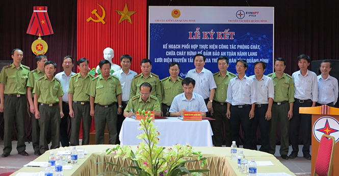 Ký kết "Kế hoạch phối hợp thực hiện công tác phòng cháy, chữa cháy rừng"