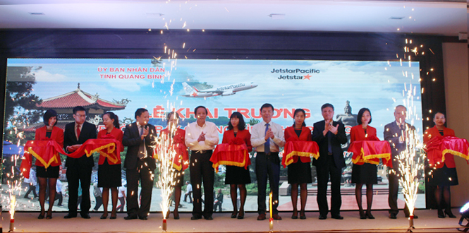 Khai trương đường bay Đồng Hới-Cát Bi