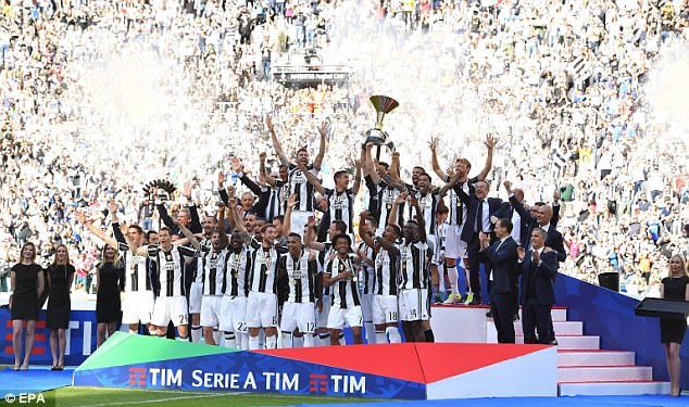 Juventus lập kỷ lục lần thứ 6 liên tiếp đăng quang tại Serie A