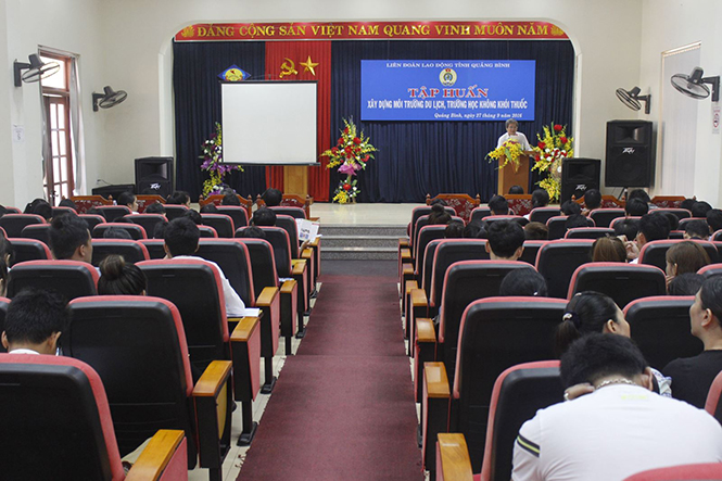 Nỗ lực vì môi trường làm việc không khói thuốc lá
