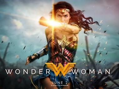 [Video] Cựu Hoa hậu Israel đẹp hút hồn trong Wonder Woman