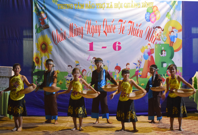 Trung tâm Bảo trợ xã hội tổ chức chương trình Vui Tết Thiếu nhi