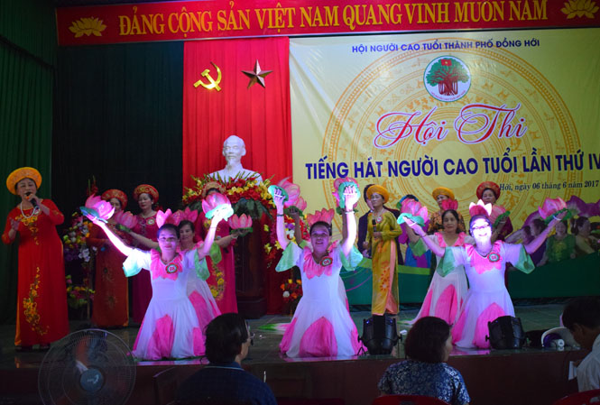 TP. Đồng Hới tổ chức hội thi "Tiếng hát người cao tuổi"