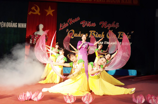 Huyện Quảng Ninh tổ chức liên hoan văn nghệ ''Quảng Bình ơn Bác''