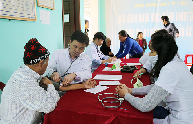Ngành Y tế: Khắc ghi lời Bác dạy "Lương y phải như từ mẫu"