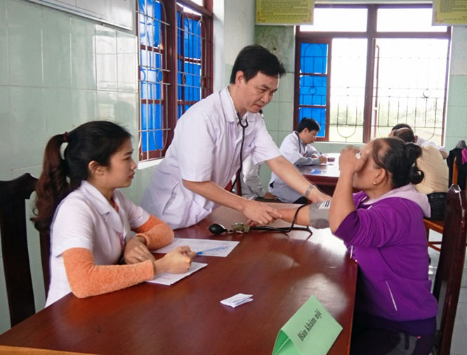 Tiếp tục xây dựng hệ thống khám chữa bệnh theo hướng công bằng, hiệu quả và hiện đại