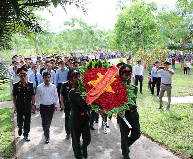 Lễ tưởng niệm, tri ân 45 năm ngày hy sinh của 13 cán bộ, chiến sỹ thông tin Trạm cơ vụ A69