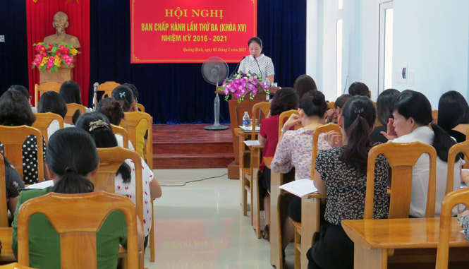 Tiếp tục thực hiện phong trào thi đua "Phụ nữ tích cực học tập, lao động, sáng tạo, xây dựng gia đình hạnh phúc"