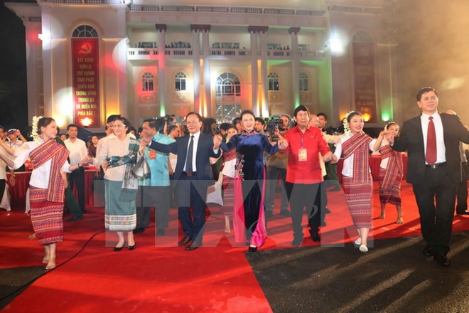 Khai mạc Ngày hội giao lưu văn hóa, thể thao và du lịch Việt- Lào