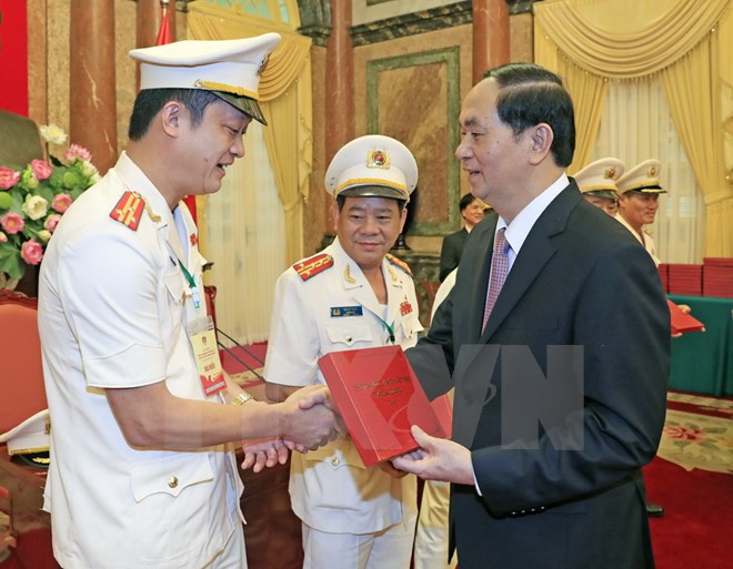 Chủ tịch nước biểu dương đại biểu điển hình của lực lượng cảnh sát
