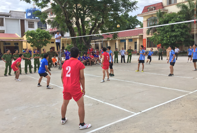 Công an TP. Đồng Hới khai mạc giải bóng chuyền nam năm 2017