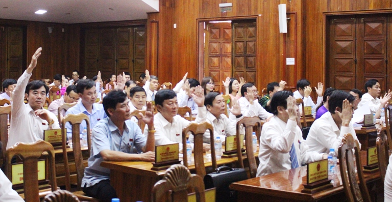 Phiên khai mạc và ngày làm việc thứ nhất, kỳ họp thứ 5 HĐND tỉnh khóa XVII