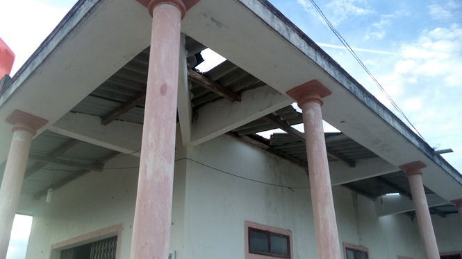 Nhà văn hóa thôn bị kẻ xấu phá hoại