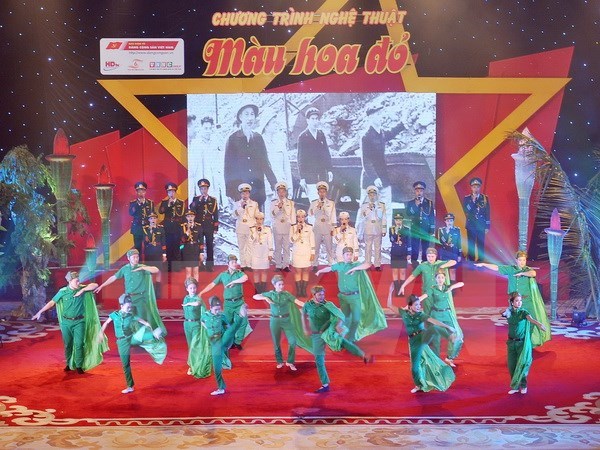 Xúc động Chương trình nghệ thuật "Màu hoa đỏ" lần thứ mười
