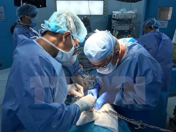 Không phải trẻ nào bị hẹp bao quy đầu cũng cần tiến hành phẫu thuật