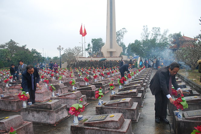Tiếp tục quan tâm, chăm lo gia đình chính sách, người có công với cách mạng