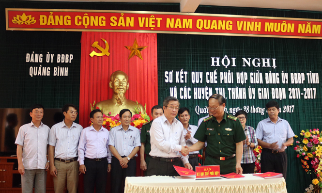 Đảng uỷ BĐBP tỉnh ký kết Quy chế phối hợp với các địa phương, giai đoạn 2017-2020