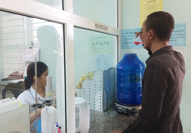 Điều trị nghiện bằng Methadone: Khó chồng khó - Bài 2