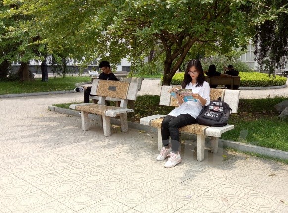 Tân sinh viên với nỗi lo nhập học giữa mùa dịch sốt xuất huyết