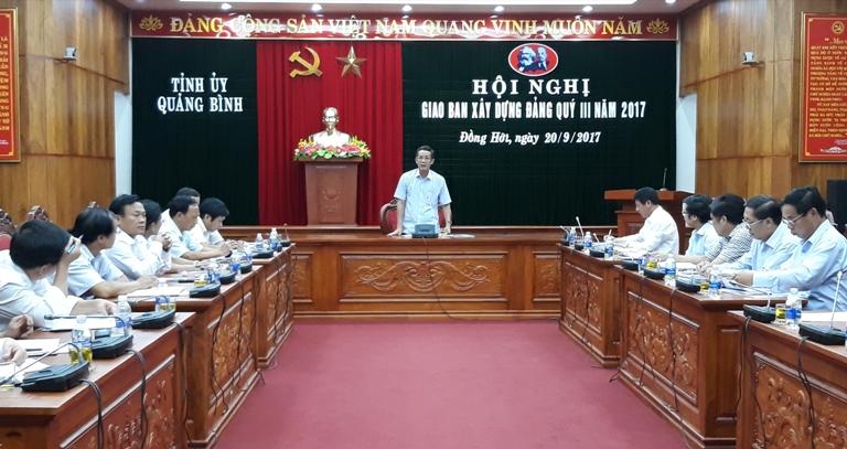 Tăng cường công tác lãnh đạo, chỉ đạo, hoàn thành tốt các chỉ tiêu kinh tế-xã hội của năm 2017