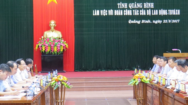 Bộ trưởng Bộ Lao động-Thương binh và Xã hội làm việc với tỉnh Quảng Bình