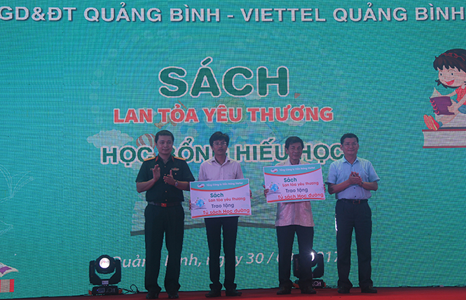 'Sách - lan tỏa yêu thương'