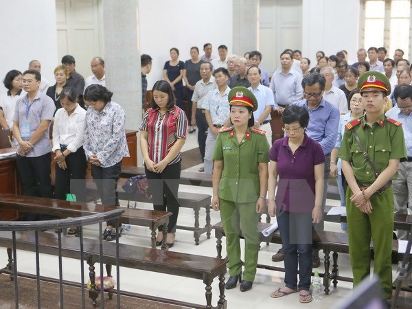 Bị cáo Châu Thị Thu Nga nhận hết tội và xin trả tự do cho 9 đồng phạm