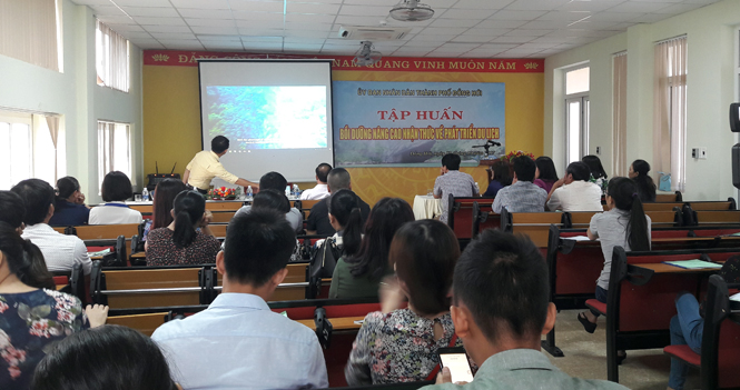 Đồng Hới: Tập huấn nâng cao nhận thức về phát triển du lịch