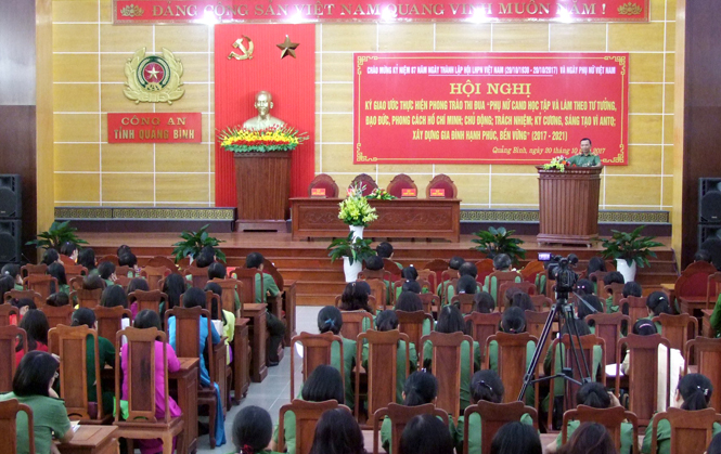 'Phụ nữ Công an nhân dân học tập và làm theo tư tưởng, đạo đức, phong cách Hồ Chí Minh'